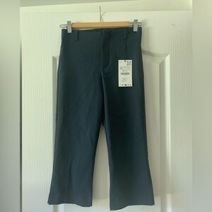 Navy Zara Capris